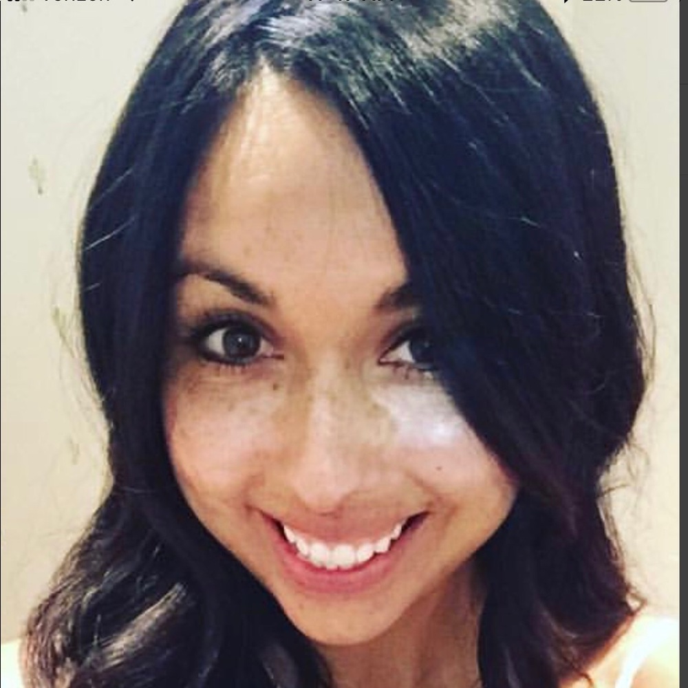 Meet your Posher, Laura
